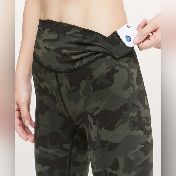 Lululemon Wunder Under Crop (High-Rise) *Full-On Luxtreme 21"Incognito Camo Mu - Picture 12 of 14